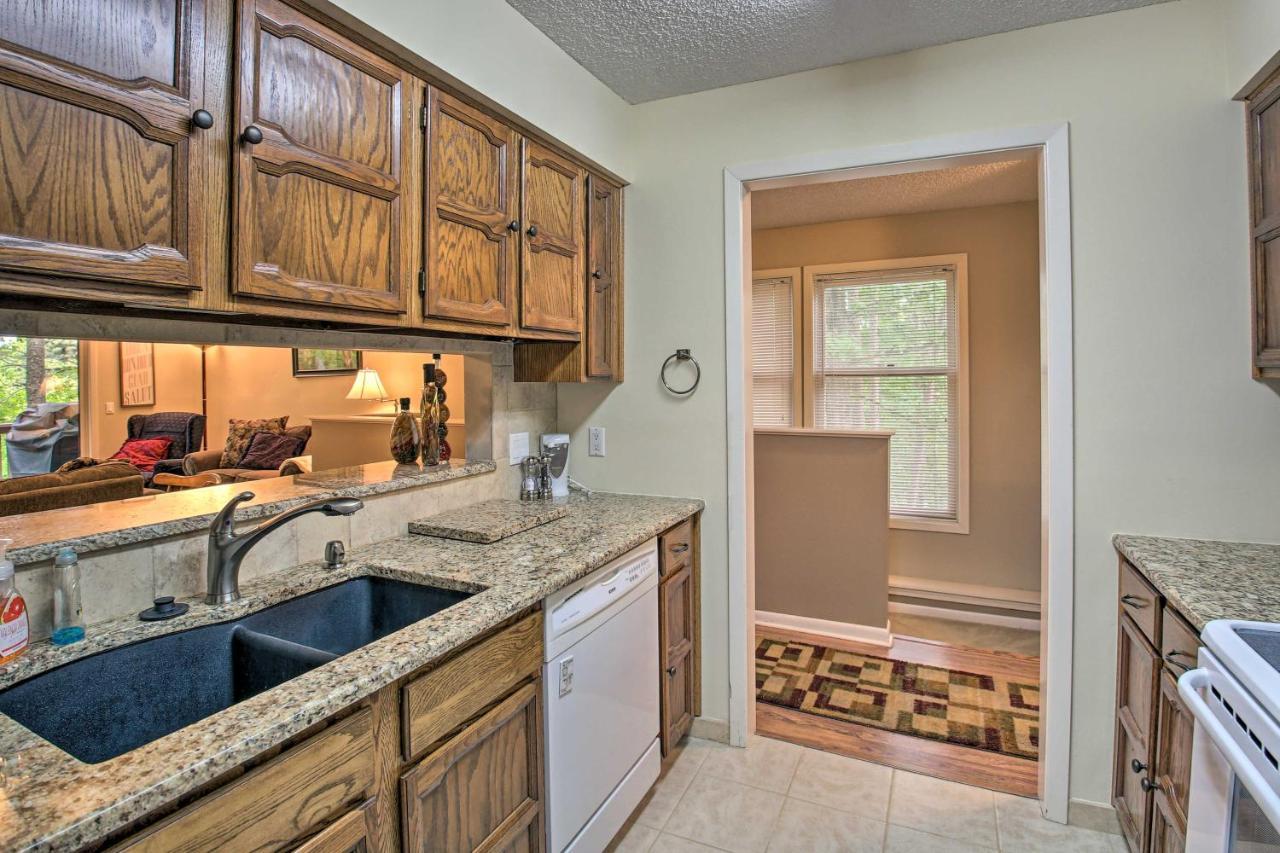 Hot Springs Village Retreat With Deck 3 Mi To Golf! Luaran gambar