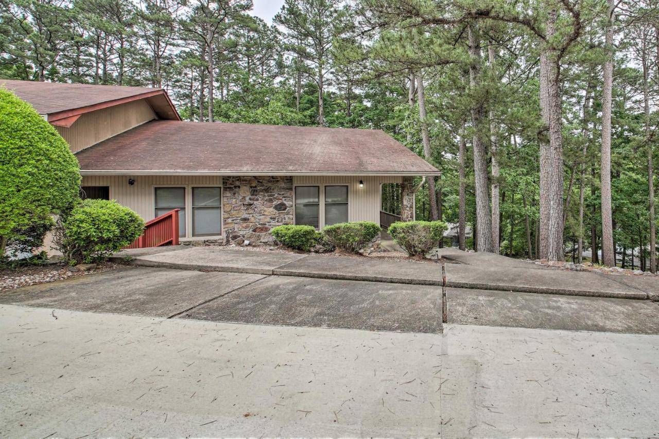 Hot Springs Village Retreat With Deck 3 Mi To Golf! Luaran gambar